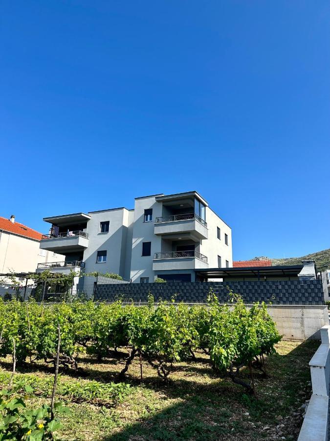 Apartment Tilda Τρογκίρ Εξωτερικό φωτογραφία